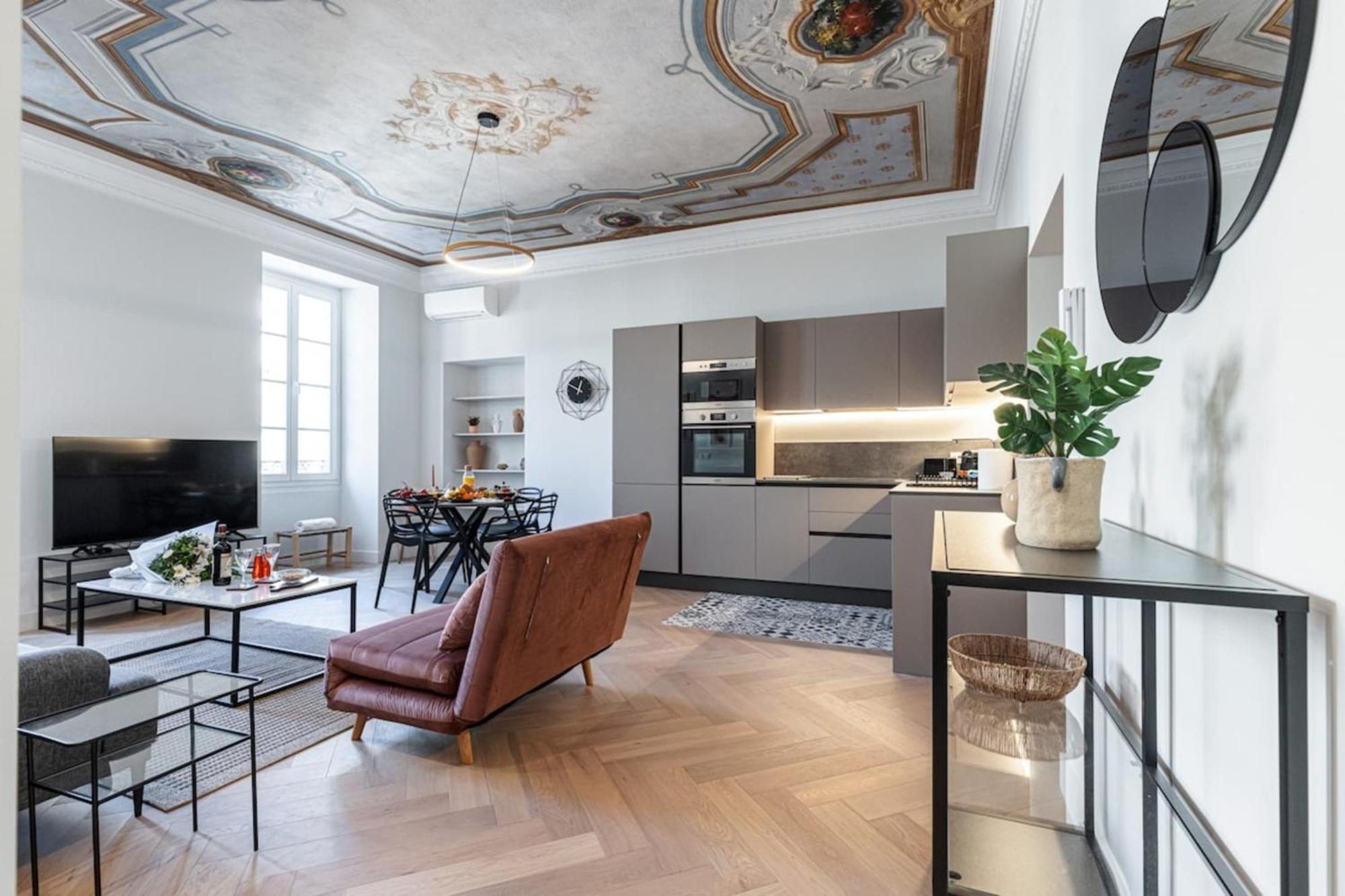 Philibert - Traditional Apart With Historical Fresco Nisa Exterior foto