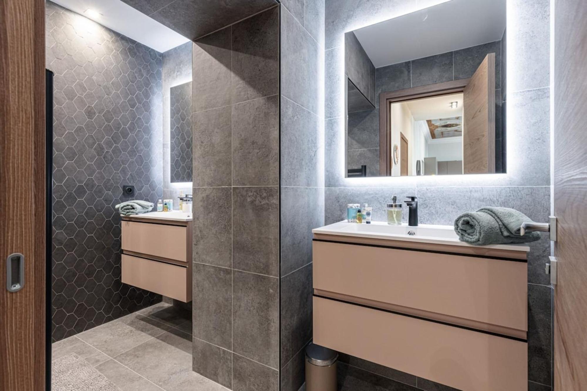 Philibert - Traditional Apart With Historical Fresco Nisa Exterior foto