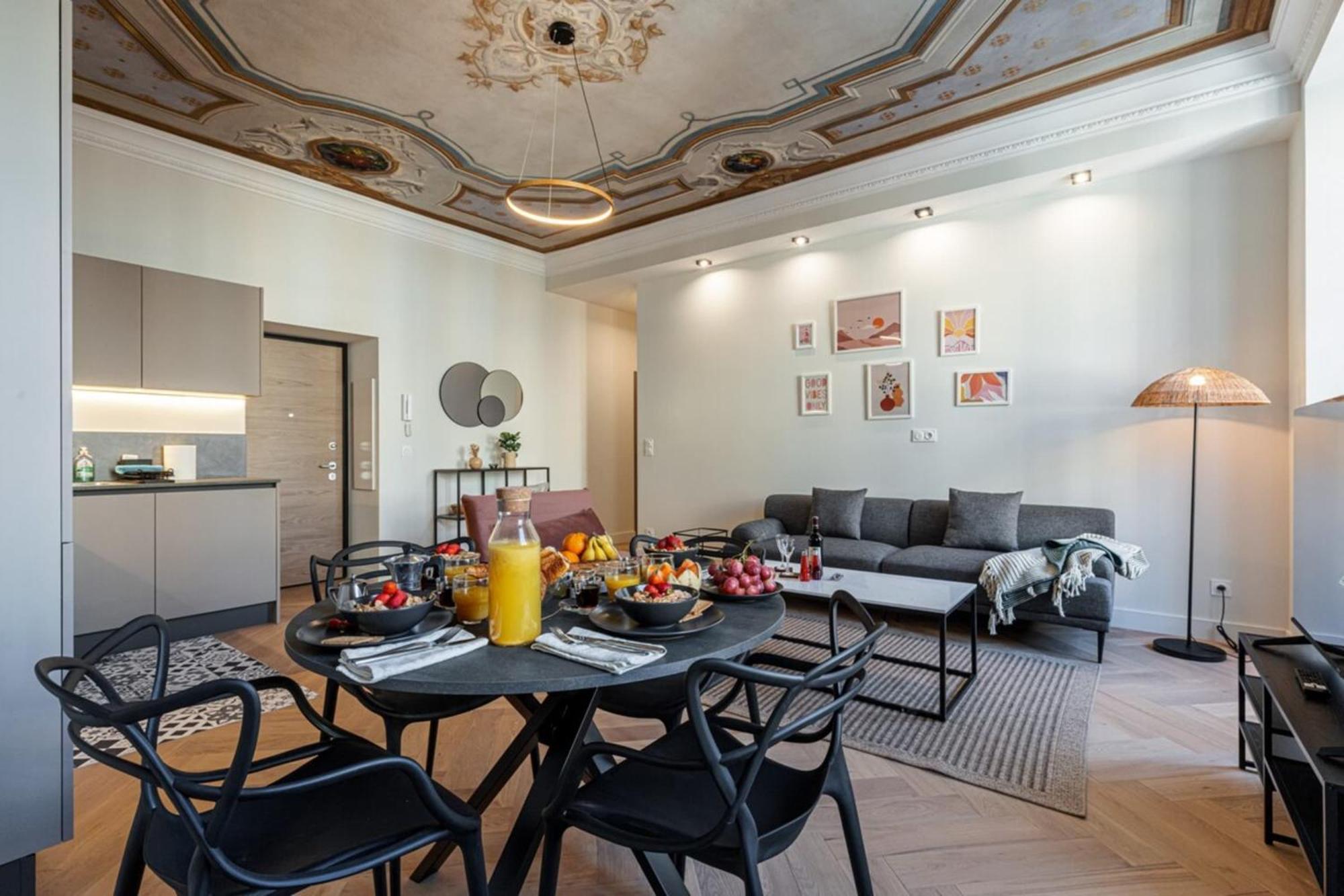 Philibert - Traditional Apart With Historical Fresco Nisa Exterior foto