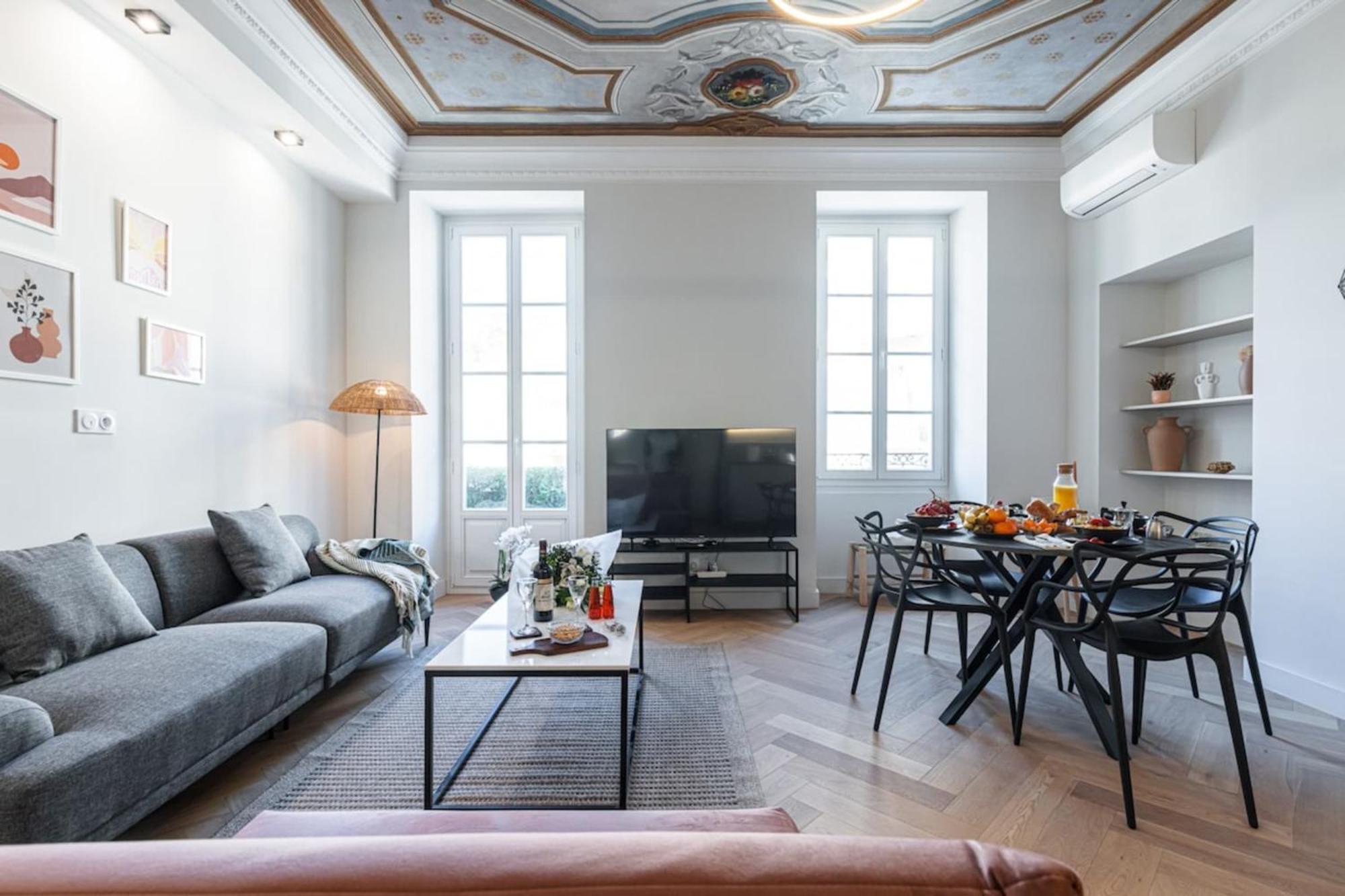 Philibert - Traditional Apart With Historical Fresco Nisa Exterior foto